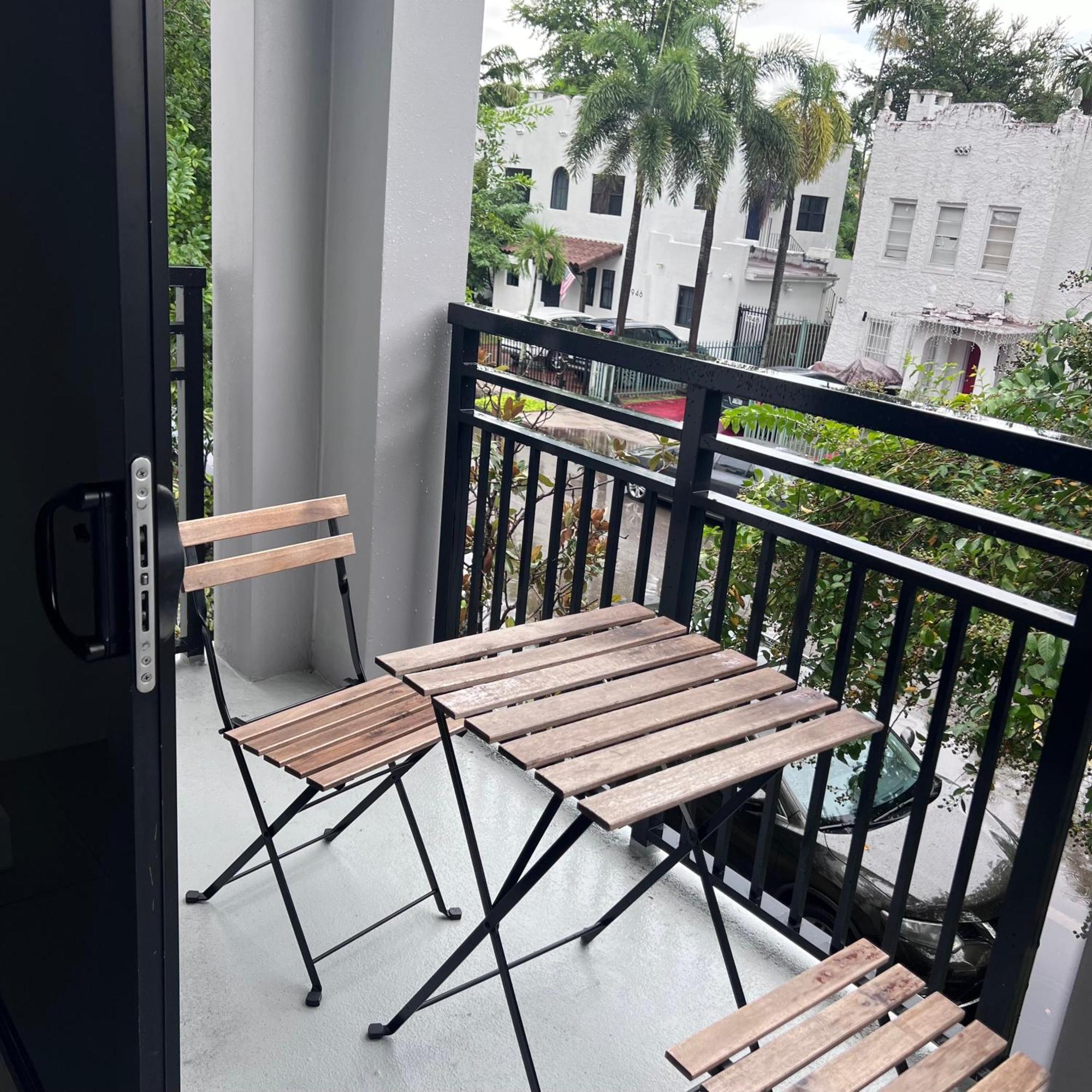 Master Bed Room In Calle Ocho Miami Dış mekan fotoğraf